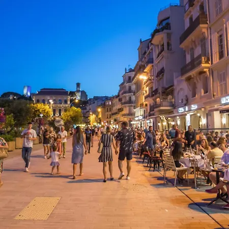 Seaside Festival Apartman 4*